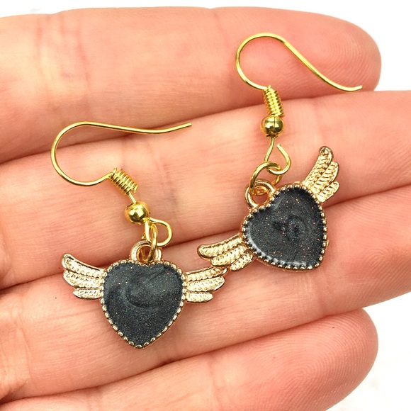 Jewelry - 3/$15 Black Heart Dangle Earrings